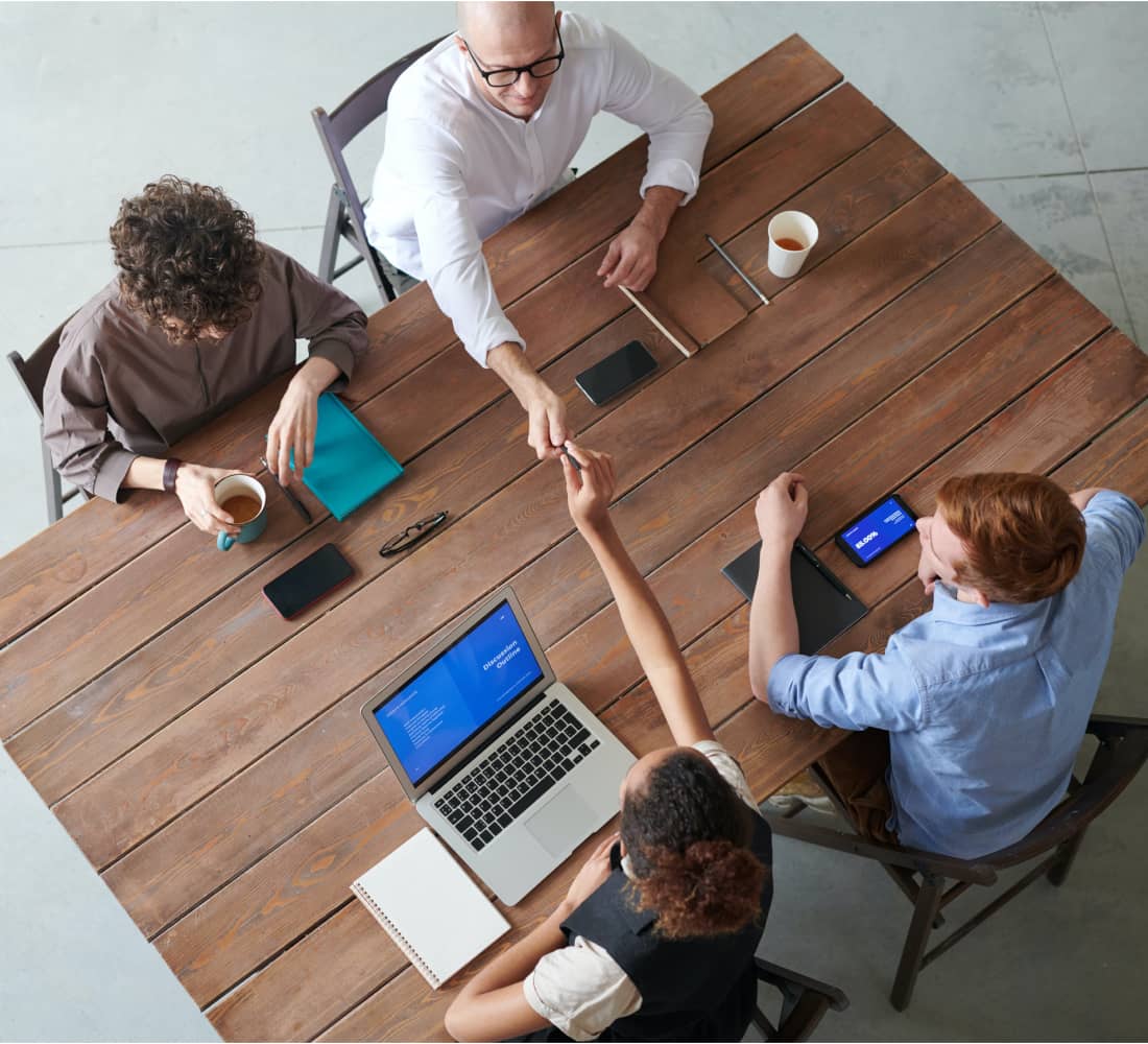 Collaborate easily Collaborate easily